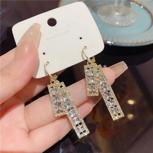 Luxury Leaf Crystal Long Earrings Women Fashion Rhinestone Drop