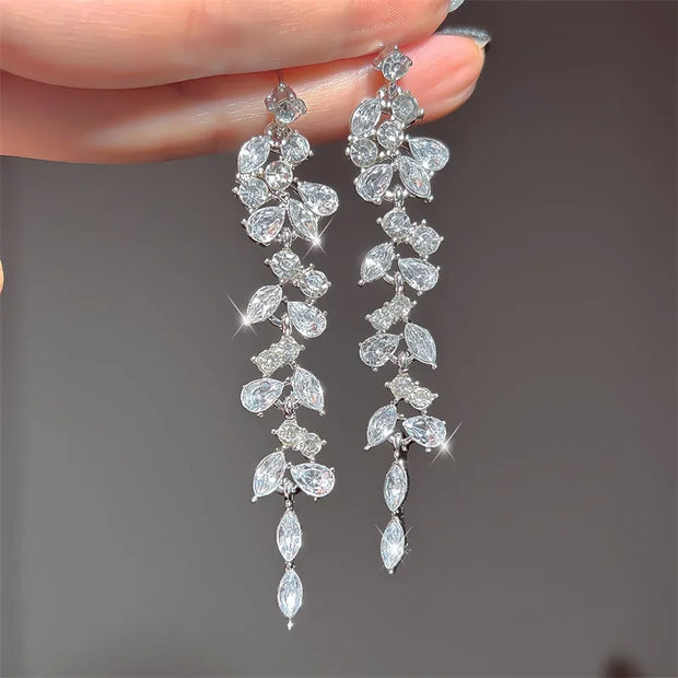 Luxury Leaf Crystal Long Earrings Women Fashion Rhinestone Drop