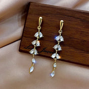 Luxury Leaf Crystal Long Earrings Women Fashion Rhinestone Drop